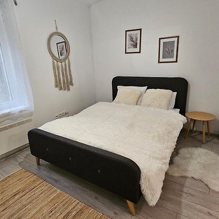 זאגרב Studio Apartment Gigi מראה חיצוני תמונה